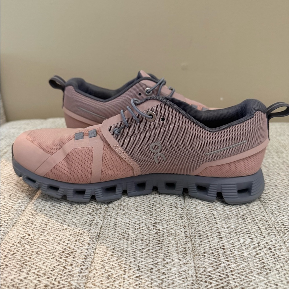 Cloud 5 Waterproof - image 8